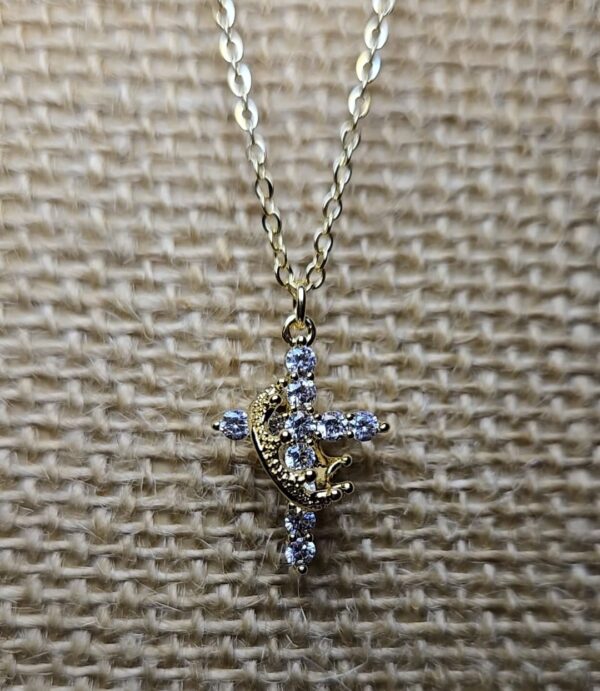 Fidget-spinning Crown & Cross Necklace - Image 2