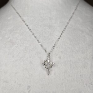 Fidget-spinning Crown & Cross Necklace